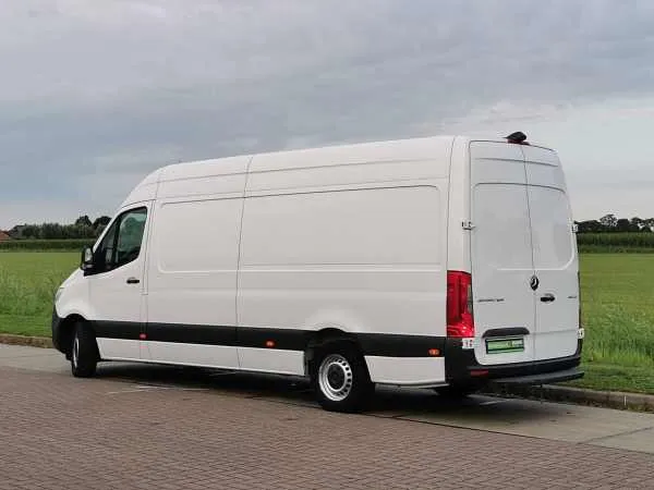 Mercedes-Benz Sprinter 316 L3H2 Maxi AUT MBUX Image 5