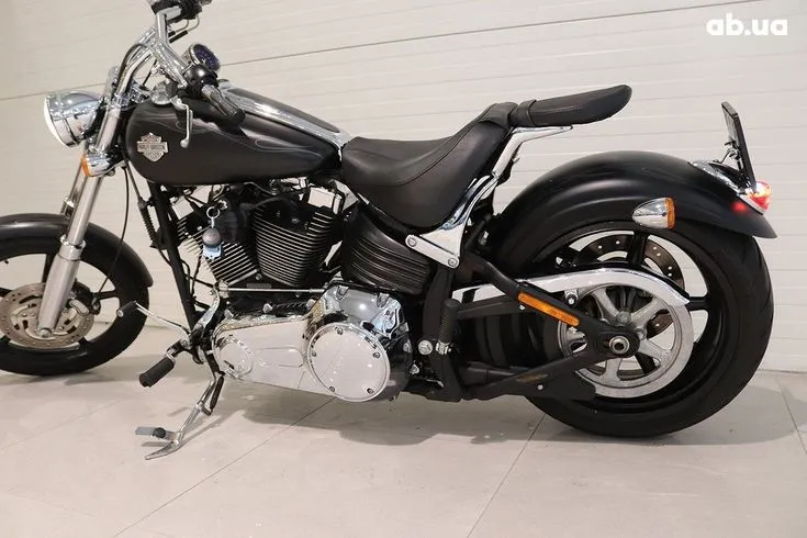 Harley-Davidson FXCWC Image 1